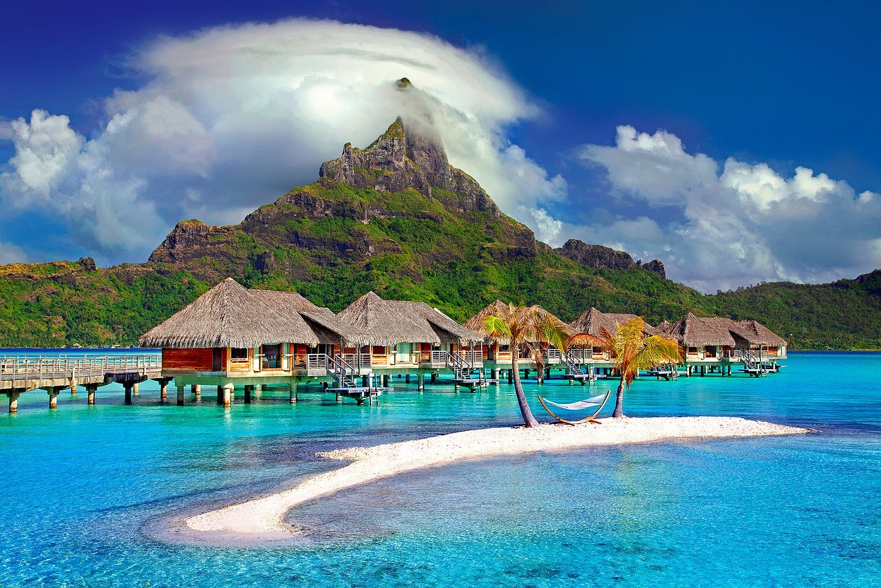 vacanze di lusso villaggio su palafitte a bora bora